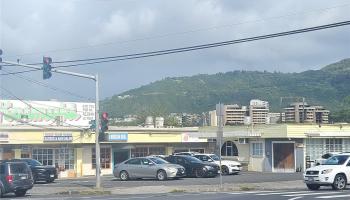 3040 Waialae Ave Honolulu Oahu commercial real estate photo2 of 5