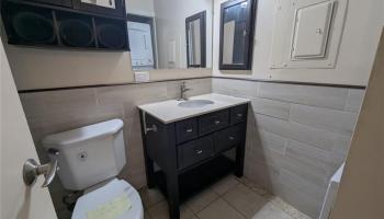 Harbour Ridge condo # 1607, Honolulu, Hawaii - photo 4 of 13