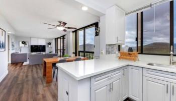 Country Club Vista condo # 17W, Honolulu, Hawaii - photo 5 of 16