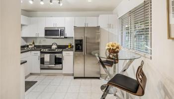 Country Club Village 5 condo # 110, Honolulu, Hawaii - photo 6 of 19