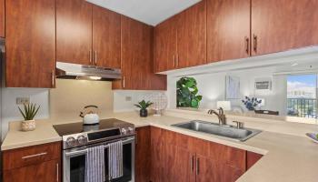 Country Club Village 5 condo # 1102, Honolulu, Hawaii - photo 3 of 25