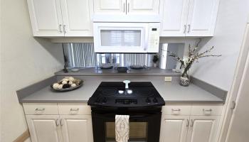 Country Club Village 5 condo # 1504, Honolulu, Hawaii - photo 4 of 22