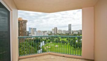 Country Club Village 5 condo # 1709, Honolulu, Hawaii - photo 2 of 12 Country Club Village 5 condo # 1709, Honolulu, Hawaii - photo 2 of 12