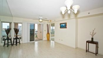 Country Club Village 5 condo # 1709, Honolulu, Hawaii - photo 5 of 12