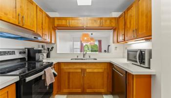 Country Club Village 5 condo # 206, Honolulu, Hawaii - photo 2 of 25