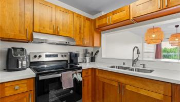 Country Club Village 5 condo # 206, Honolulu, Hawaii - photo 3 of 25