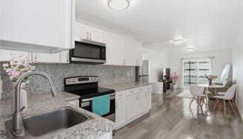 Kamaaina Hale condo # 403, Honolulu, Hawaii - photo 1 of 17