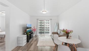 Kamaaina Hale condo # 403, Honolulu, Hawaii - photo 4 of 17