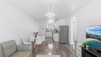 Kamaaina Hale condo # 403, Honolulu, Hawaii - photo 6 of 17