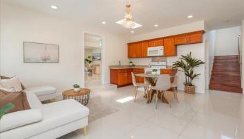 3098  Manoa Road Manoa Area, Honolulu home - photo 5 of 25