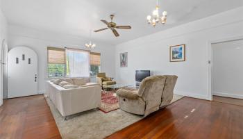 3115  Makini Street Kapahulu, Diamond Head home - photo 5 of 25