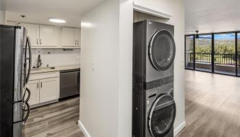 Horizon View Tower condo # 5B, Honolulu, Hawaii - photo 2 of 23