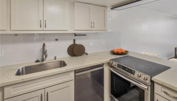 Horizon View Tower condo # 5B, Honolulu, Hawaii - photo 3 of 23