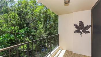 Regency Park condo # 114, Honolulu, Hawaii - photo 2 of 24 Regency Park condo # 114, Honolulu, Hawaii - photo 2 of 24