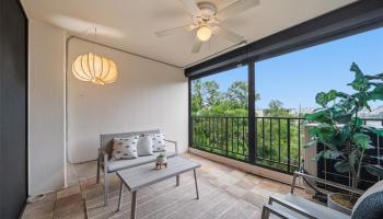 Regency Park condo # 316, Honolulu, Hawaii - photo 4 of 25
