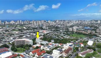 Regency Park condo # 320, Honolulu, Hawaii - photo 3 of 25