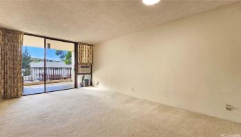 Regency Park condo # 320, Honolulu, Hawaii - photo 4 of 25