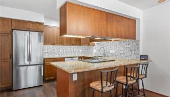 Regency Park condo # 325, Honolulu, Hawaii - photo 5 of 25