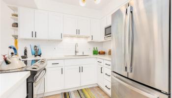 Regency Park condo # 413, Honolulu, Hawaii - photo 6 of 25