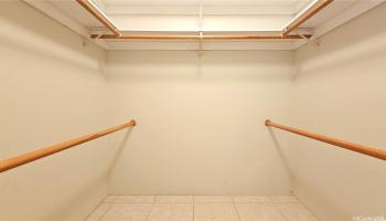 Regency Park condo # 422, Honolulu, Hawaii - photo 6 of 25