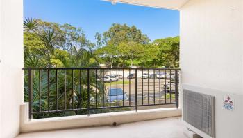 Regency Park condo # 423, Honolulu, Hawaii - photo 5 of 23