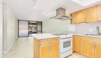 Regency Park condo # 423, Honolulu, Hawaii - photo 6 of 23