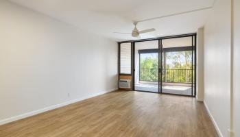 Regency Park condo # 510, Honolulu, Hawaii - photo 2 of 25