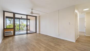 Regency Park condo # 510, Honolulu, Hawaii - photo 6 of 25