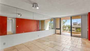 Regency Park condo # 802, Honolulu, Hawaii - photo 2 of 22