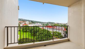 Regency Park condo # 915, Honolulu, Hawaii - photo 5 of 25