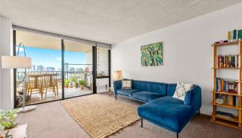 Regency Park condo # 916, Honolulu, Hawaii - photo 1 of 25