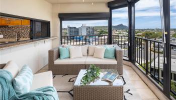 Regency Park condo # 918, Honolulu, Hawaii - photo 2 of 25