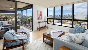 Regency Park condo # 918, Honolulu, Hawaii - photo 3 of 25