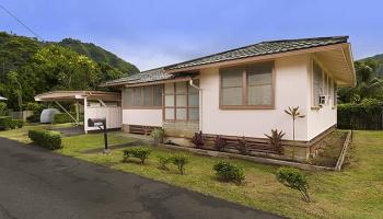 3158-A East Manoa Rd Apt A Manoa Area, Honolulu home - photo 1 of 10 3158-A East Manoa Rd Apt A Manoa Area, Honolulu home - photo 1 of 10