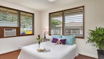 3158-A East Manoa Rd Apt A Manoa Area, Honolulu home - photo 4 of 10 3158-A East Manoa Rd Apt A Manoa Area, Honolulu home - photo 4 of 10