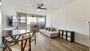 Century West condo # 1616, Honolulu, Hawaii - photo 4 of 23