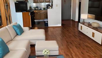 Century West condo # 1907, Honolulu, Hawaii - photo 4 of 12