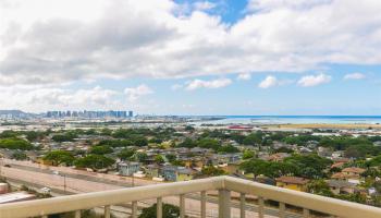 Century West condo # 2111, Honolulu, Hawaii - photo 4 of 25