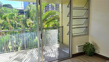 Century West condo # 309, Honolulu, Hawaii - photo 3 of 13