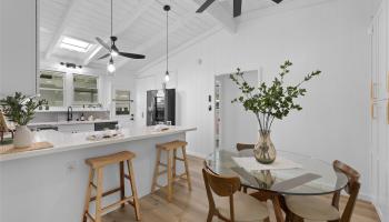 3175  Poelua Place Manoa Area, Honolulu home - photo 6 of 24