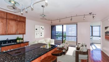 Monte Vista condo # 702, Honolulu, Hawaii - photo 3 of 25