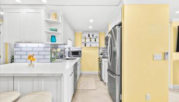 Sunset Lakeview condo # A/PH2, Honolulu, Hawaii - photo 3 of 25