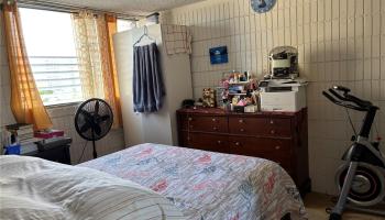 Sunset Lakeview condo # B404, Honolulu, Hawaii - photo 5 of 11