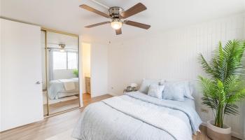 Sunset Lakeview condo # B909, Honolulu, Hawaii - photo 4 of 21