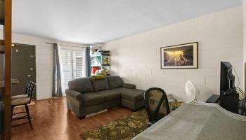 Lakeside Coronet condo # 402, Honolulu, Hawaii - photo 4 of 16