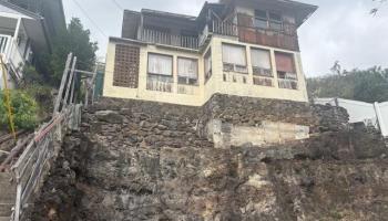 3250  Hoanoho Pl Palolo,  home - photo 1 of 2