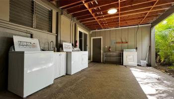 3339 Manoa Rd Honolulu - Rental - photo 2 of 13