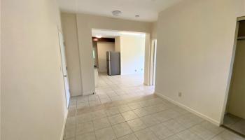 3339 Manoa Rd Honolulu - Rental - photo 4 of 13