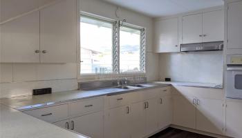3358 Harding Ave Honolulu - Rental - photo 3 of 18 3358 Harding Ave Honolulu - Rental - photo 3 of 18