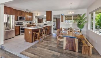 3376  Ala Laulani Street Salt Lake, Honolulu home - photo 5 of 8